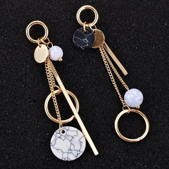 Jewelry - Asymmetrical Gold Dangle Earrings